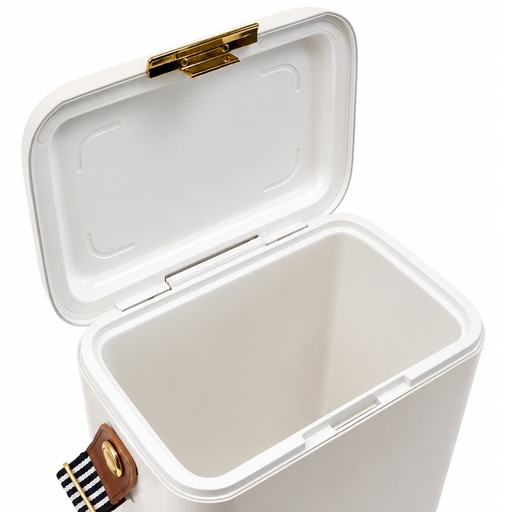 LL8398 - The Festive Edit Gift Set - 8.jpg