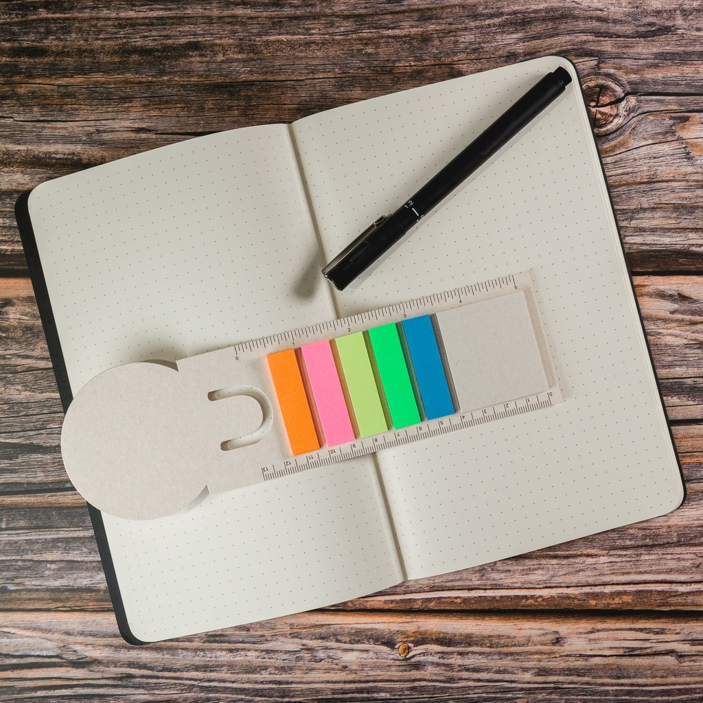 LL8847 - Circle Milk Carton Bookmark - 7.jpg