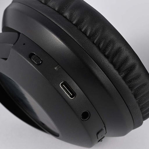 LL9244 - Equinox ANC Headphones In Case - 5.jpg