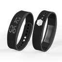 LN9929 - Stride Pedometer Bracelet 2.0 - 2.jpg