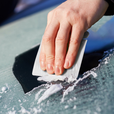 TR104889 - Compact Ice Scraper - 3.jpg