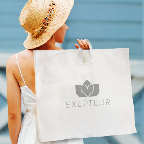 TR117134 - Garment Bag - 4.jpg