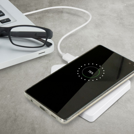 TR118207 - House Wireless Charger - 4.jpg