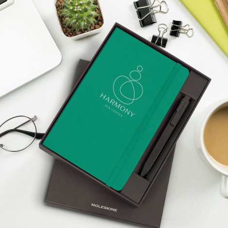 TR119355 - Moleskine Notebook and Pen Gift Set - 11.jpg
