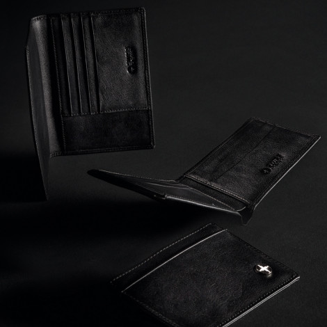 TR120862 - Swiss Peak Anti-Skimming Wallet - 4.jpg
