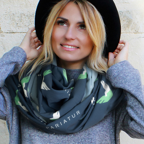 TR121902 - Berlin Infinity Scarf - 5.jpg