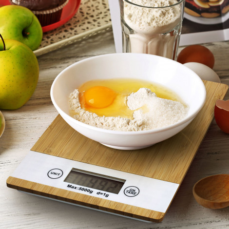 TR121798 - Bamboo Kitchen Scale - 4.jpg