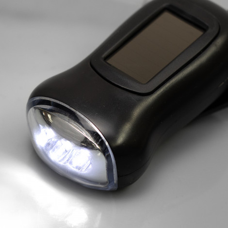 TR125373 - Dynamo Solar Torch - 5.jpg