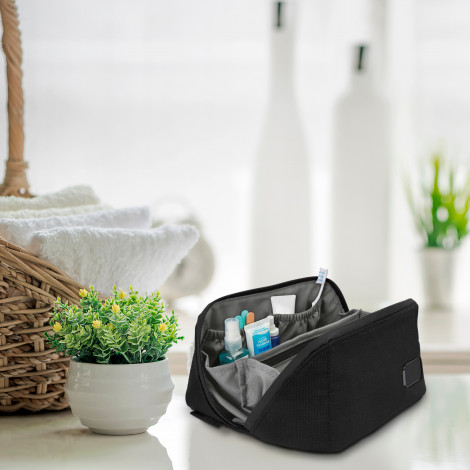 TR128882 - SPICE Waste2Gear Dopp Kit - 7.jpg
