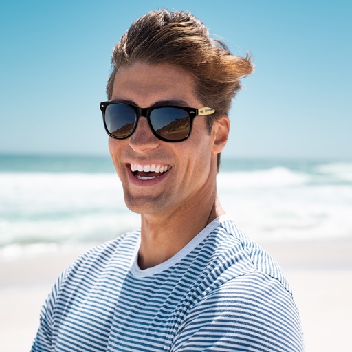 LL4562 - Bamboo Sunglasses - 8.jpg