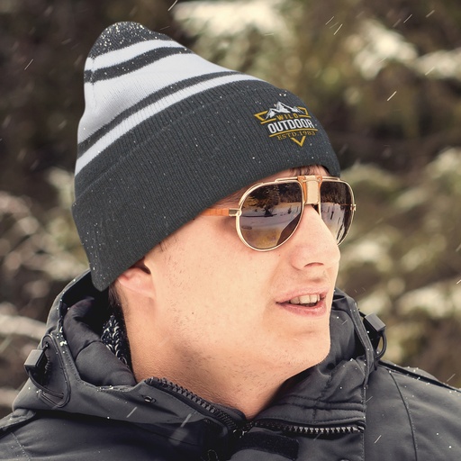 TR116219 - Commodore Beanie - 3.jpg