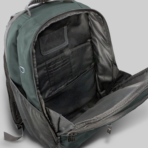 TR118400 - Titleist Players Backpack - 7.jpg