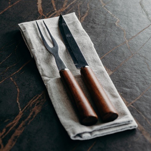 TR122318 - Keepsake Carving Set - 5.jpg