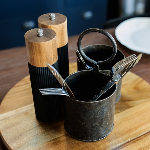 TR127829 - Keepsake Noir Salt and Pepper Grinders - 6.jpg
