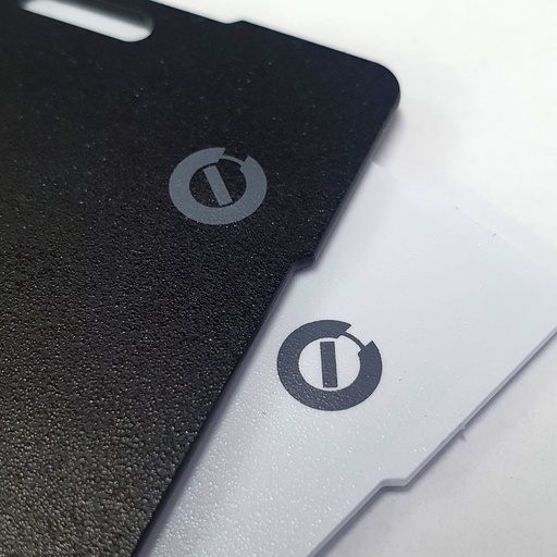 TR129599 - Carbon Bluetooth Tracker - 6.jpg