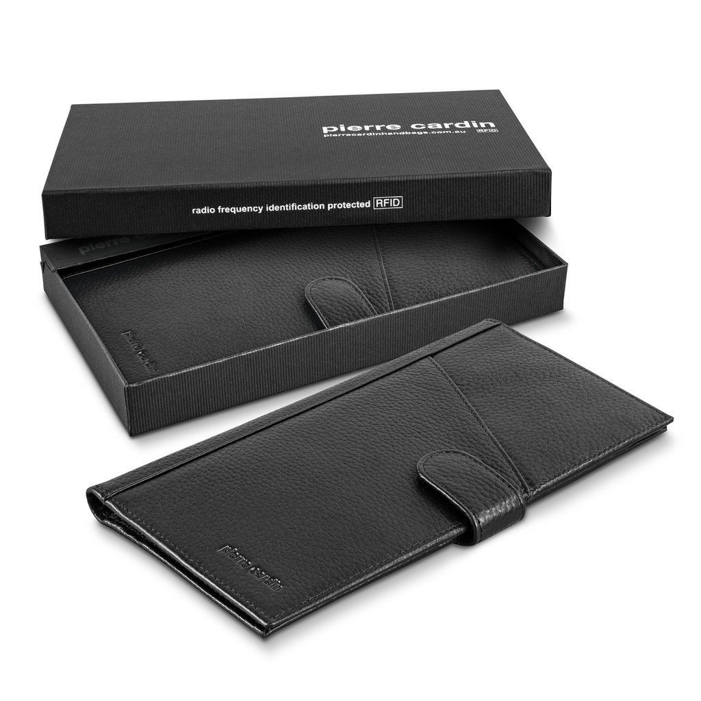 [TR121122] Pierre Cardin Leather Passport Wallet